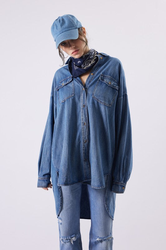 OVERSIZED DENIM BUTTON DOWN TOP